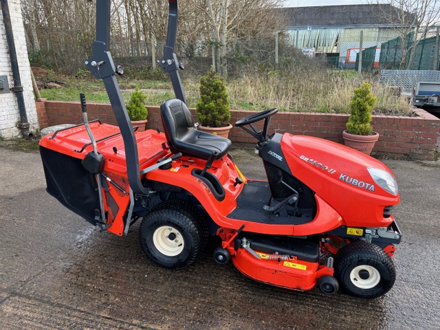 KUBOTA GR1600, compact tractors and ride mowers for sale across England, Scotland & Wales.